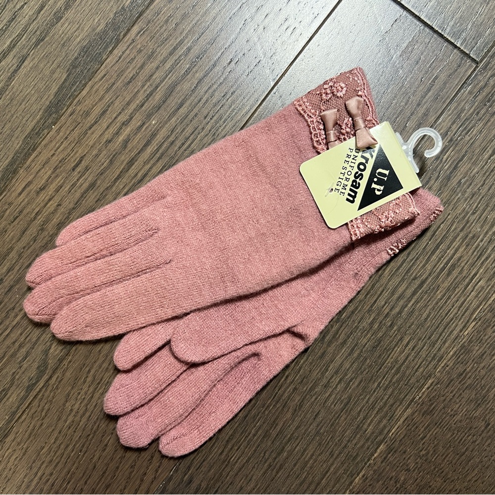 Gloves
